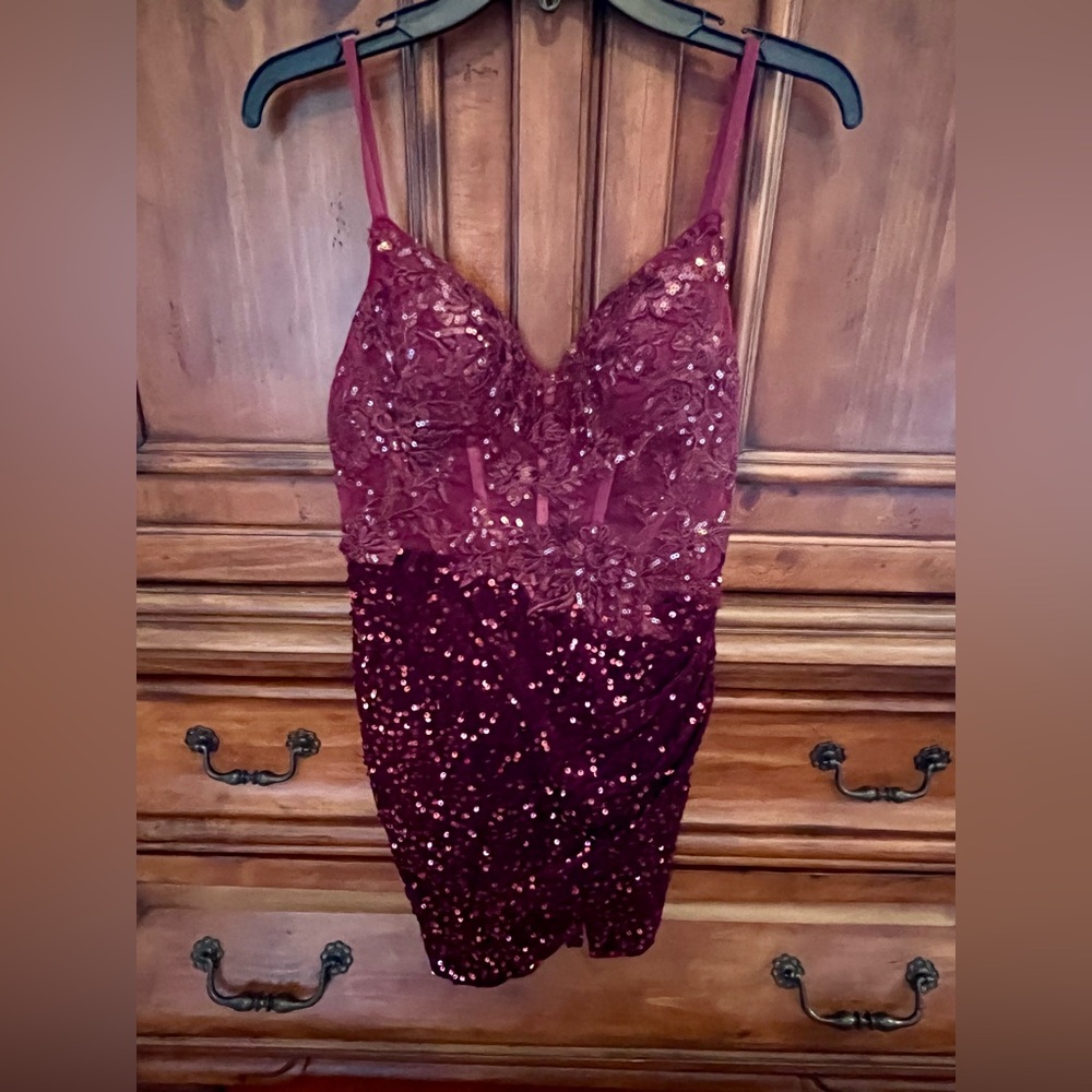 Sequin Burgundy Dress. Never Worn. Bought for homecoming